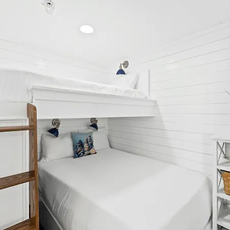 Tidewater Beach Resort By Panhandle Getaways Panama City Beach Room photo