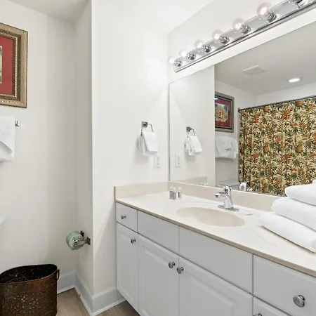 Tidewater Beach Resort By Panhandle Getaways Panama City Beach Room photo